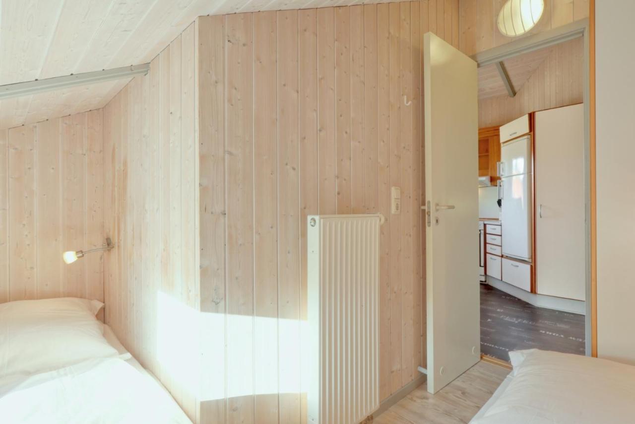 Kranich Poolferienhaus Villa Hohendorf  Buitenkant foto