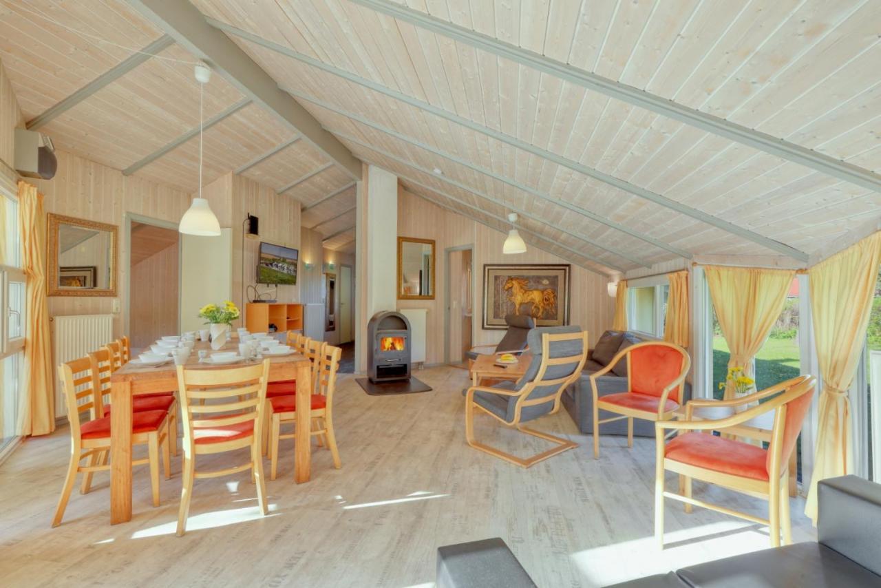 Kranich Poolferienhaus Villa Hohendorf  Buitenkant foto
